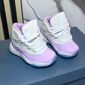 JORDAN RETRO 11