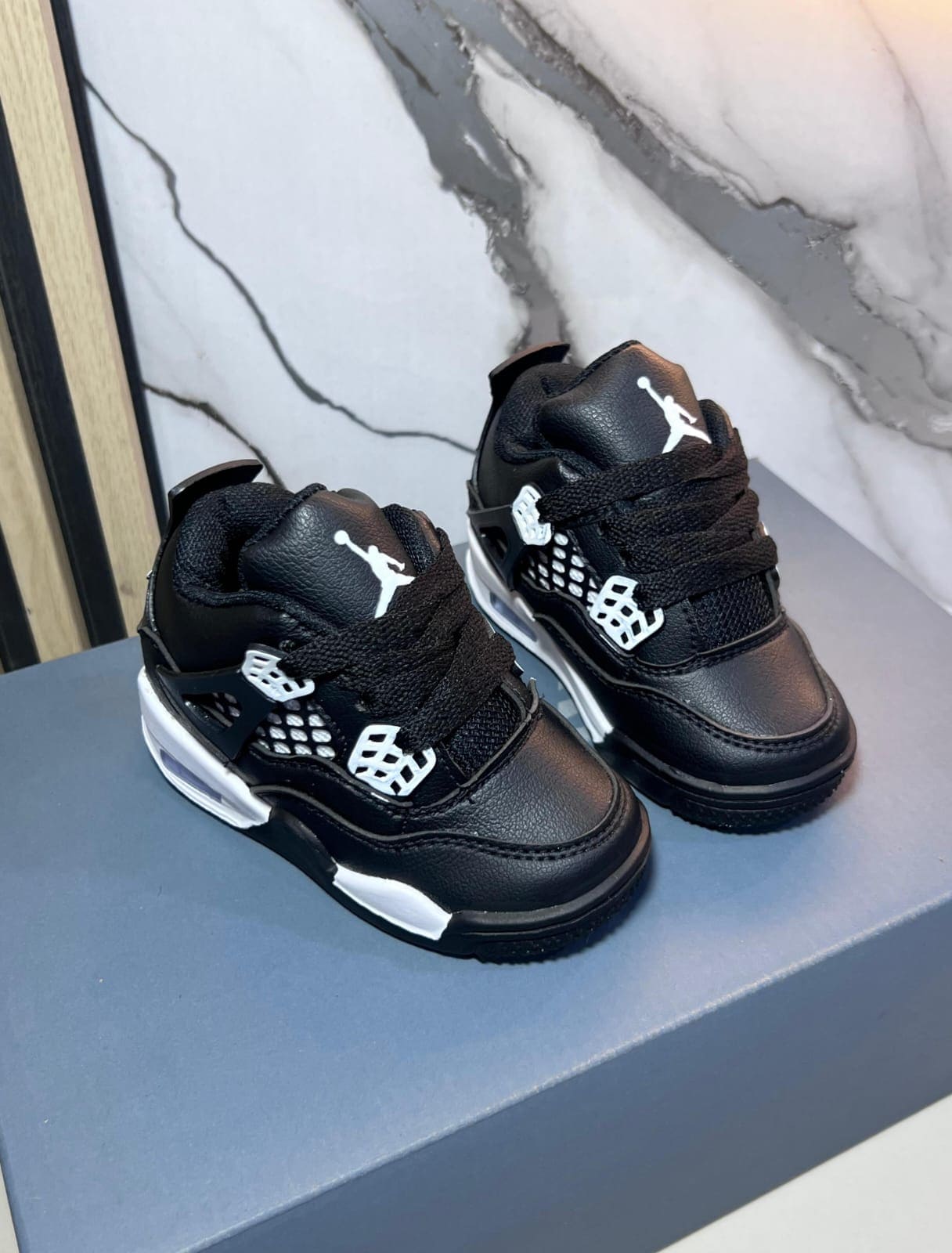 JORDAN RETRO 4 - Image 2