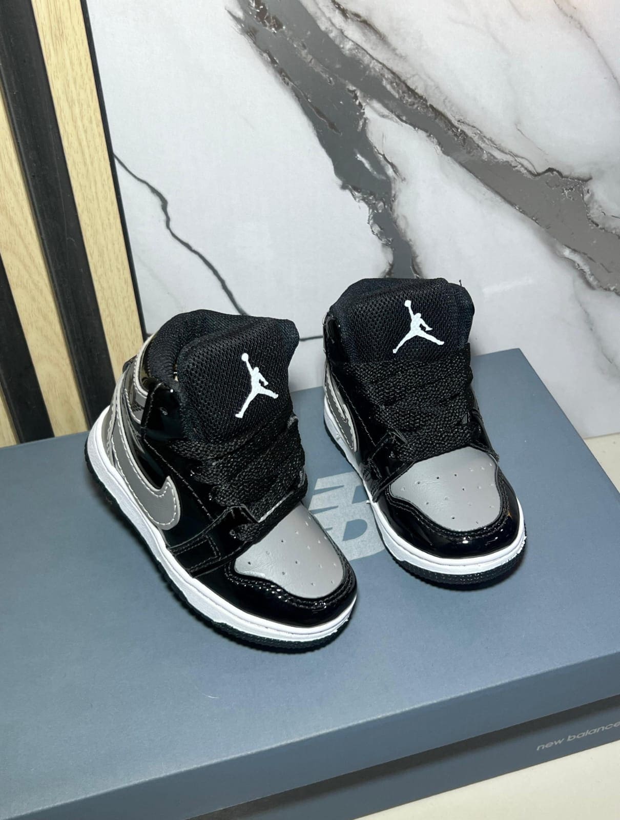 NIKE JORDAN RETRO 1 - Image 8