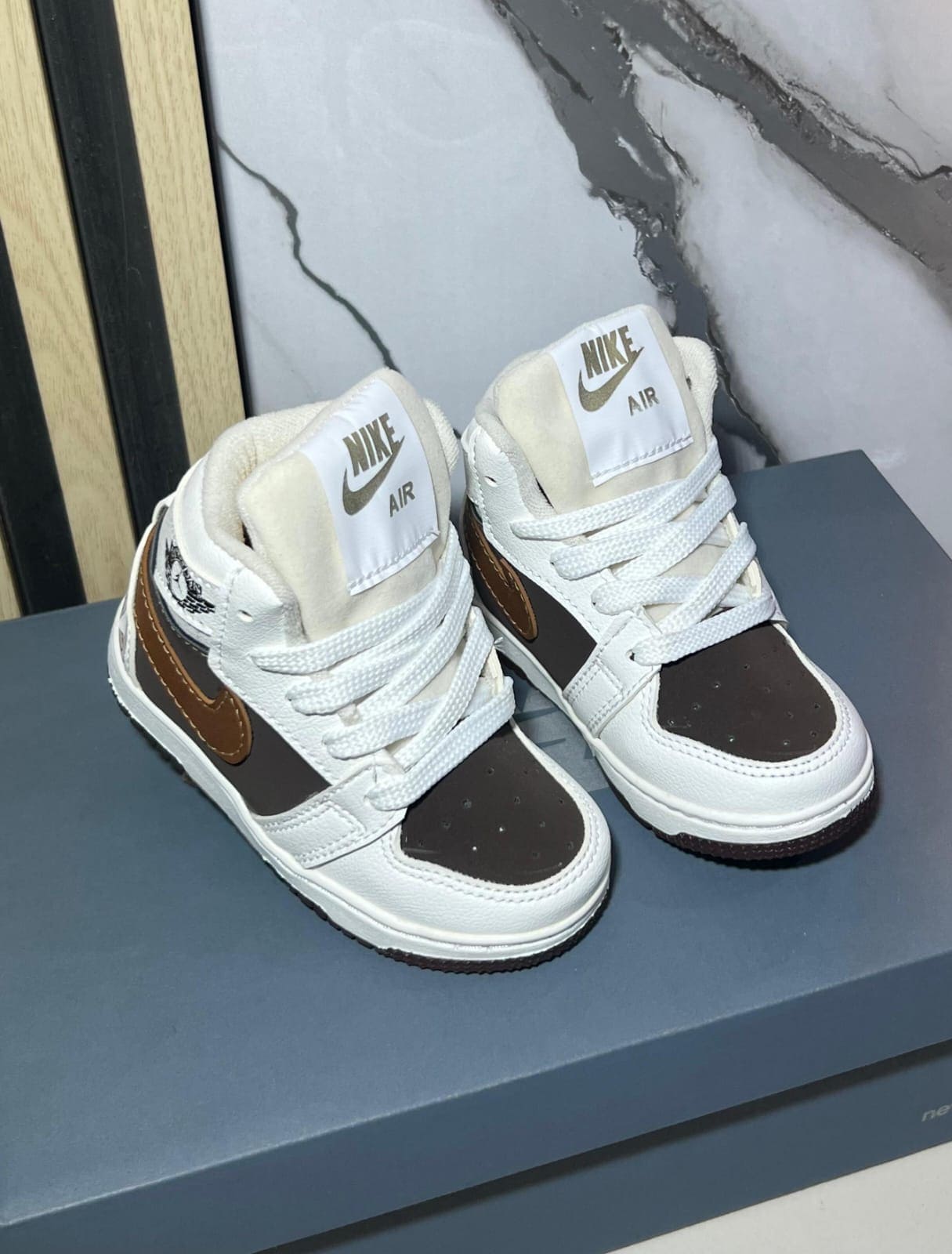 NIKE JORDAN RETRO 1 - Image 9
