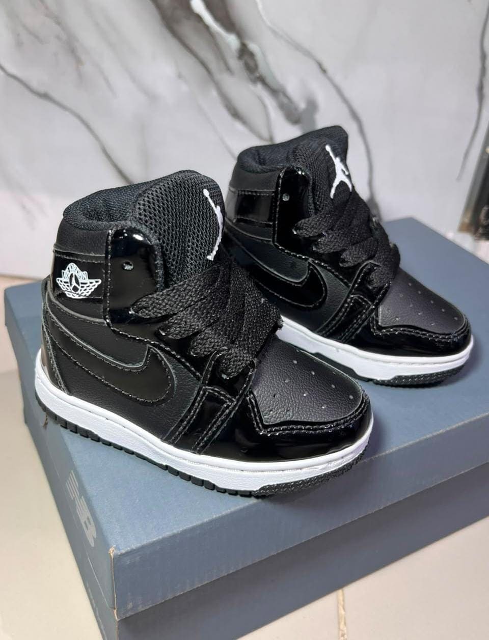 NIKE JORDAN RETRO 1 - Image 6
