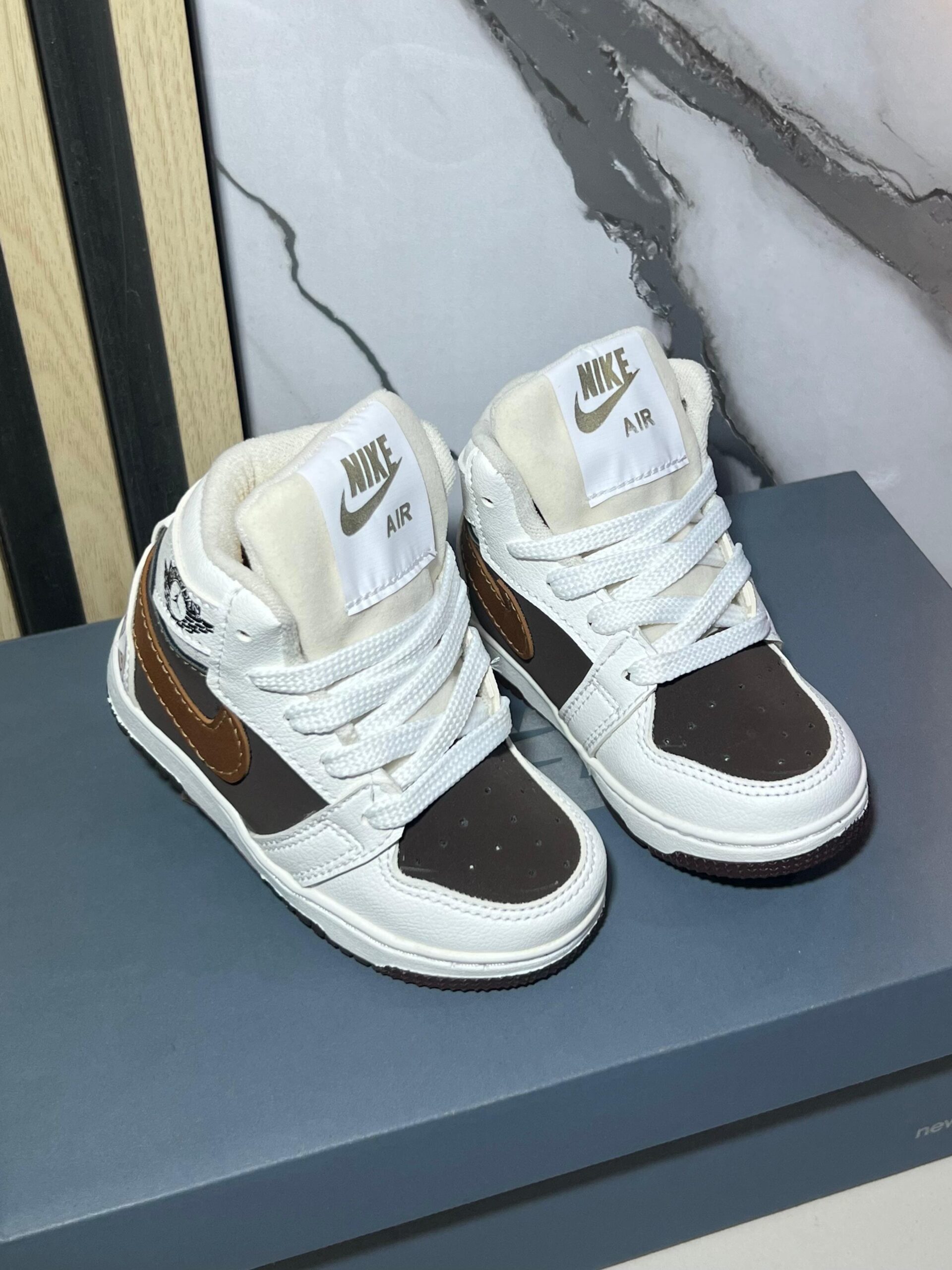 NIKE JORDAN RETRO 1 - Image 9