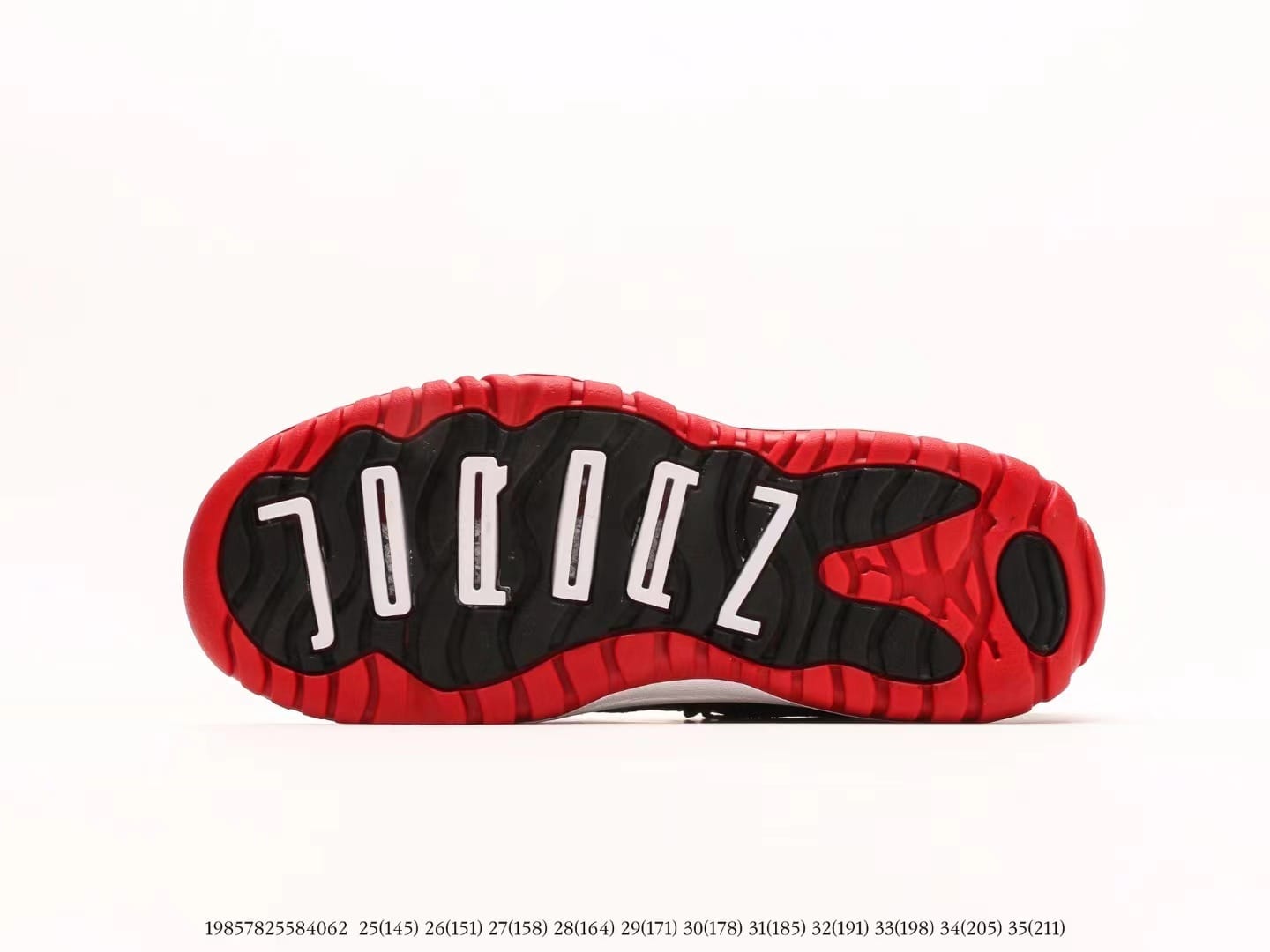 JORDAN 11 RETRO 1.1 NEGRO - Image 3