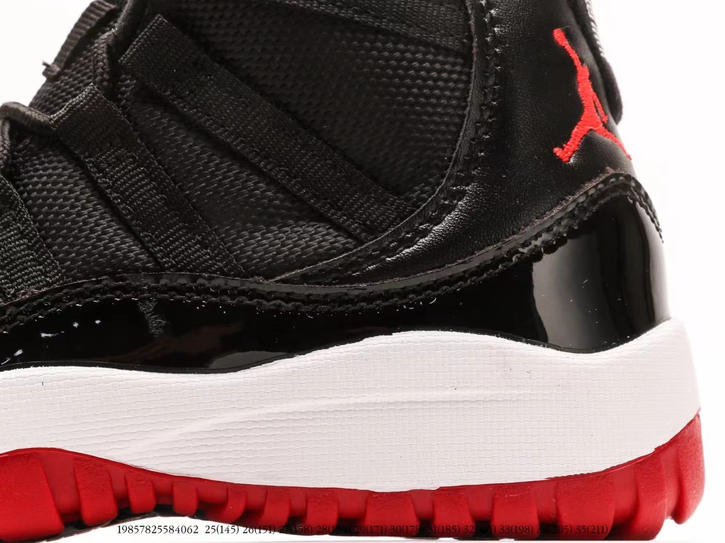 JORDAN 11 RETRO 1.1 NEGRO - Image 2